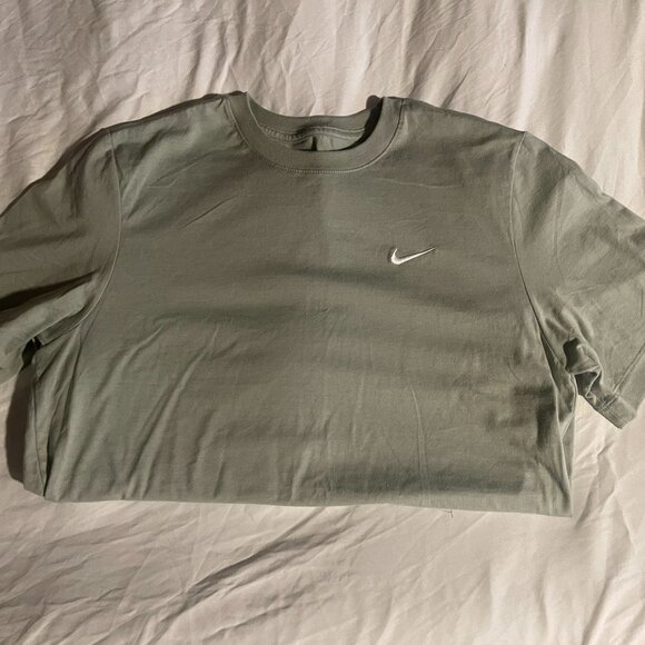 Nike Men's Sportswear T-Shirt - Picture 2 of 2